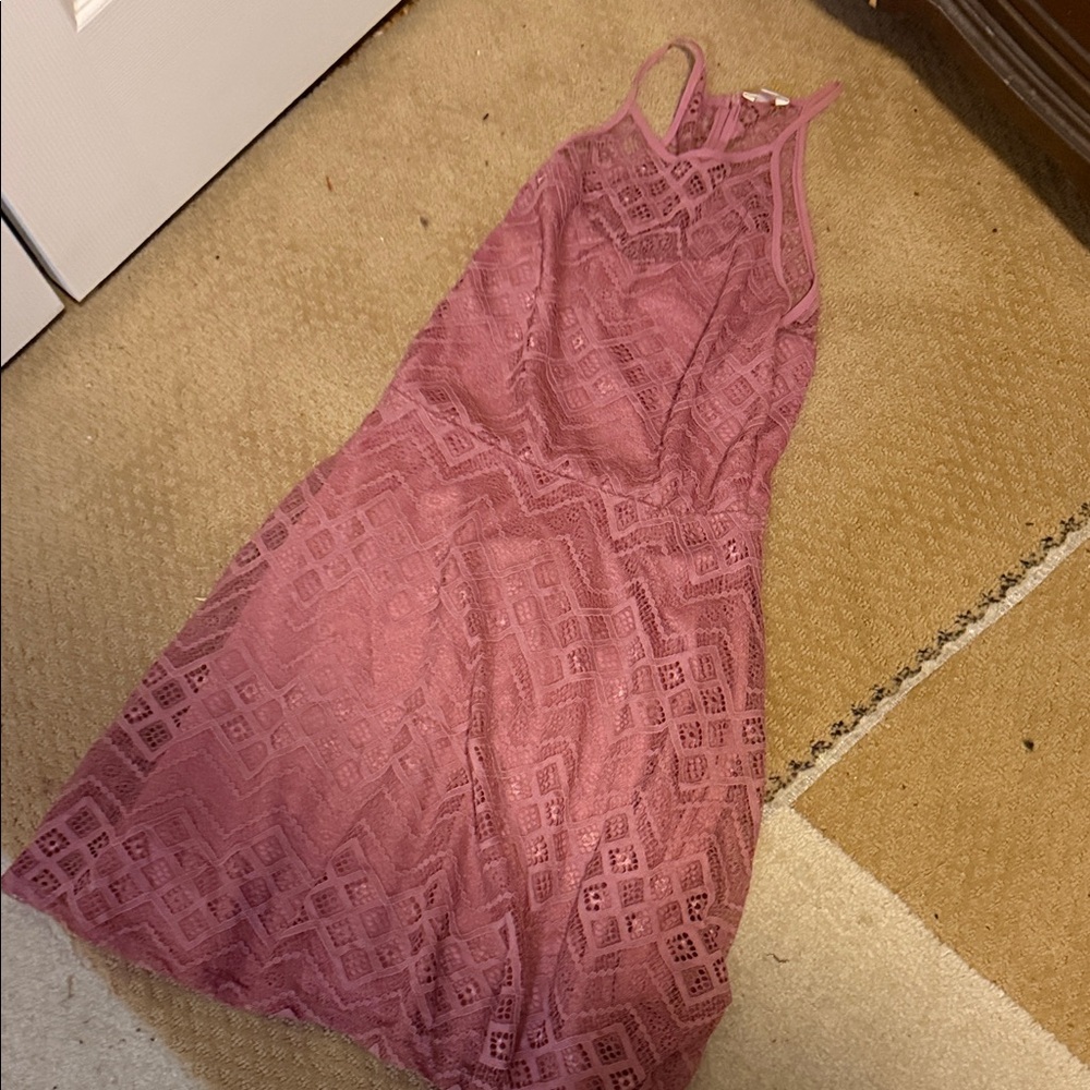 Miami Lace Midi Dress in Mauve